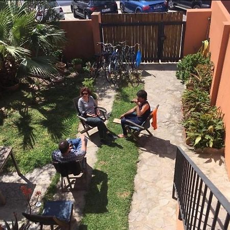 Beach Apartment Garden And Wifi Tarifa Bagian luar foto