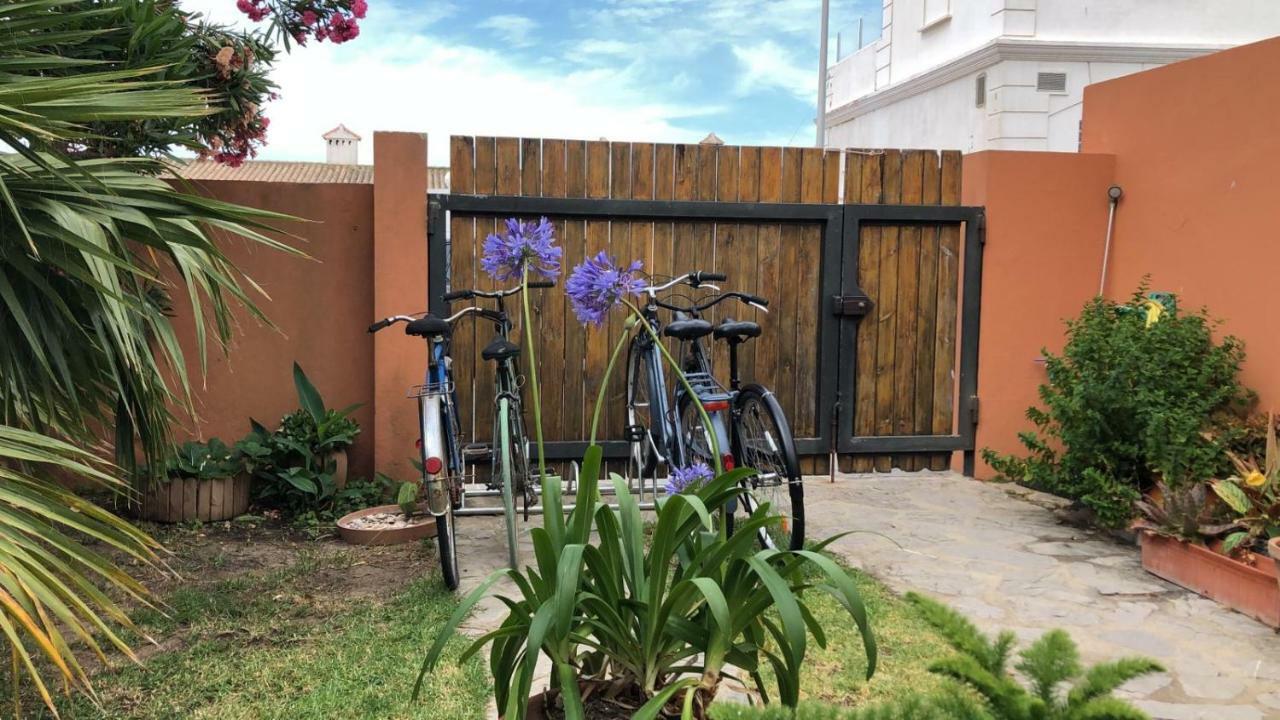 Beach Apartment Garden And Wifi Tarifa Bagian luar foto