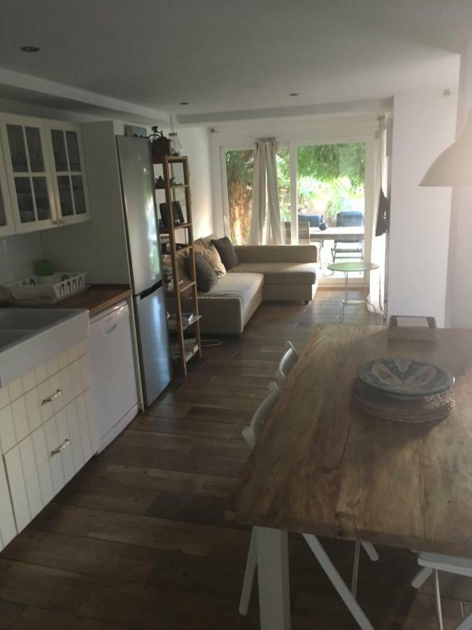 Beach Apartment Garden And Wifi Tarifa Bagian luar foto