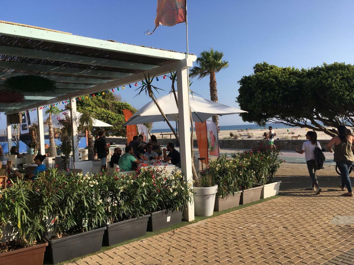 Beach Apartment Garden And Wifi Tarifa Bagian luar foto